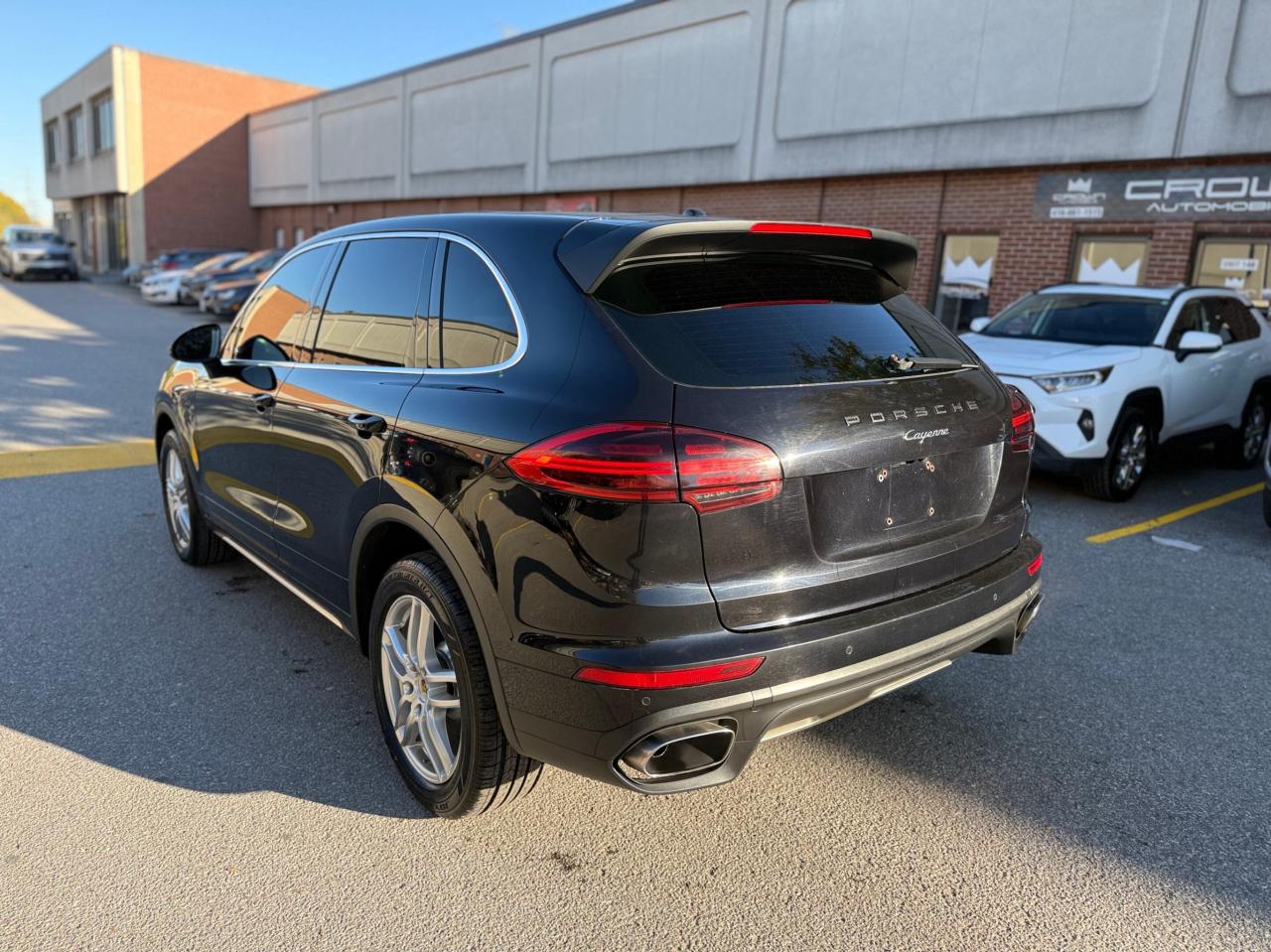 2016 Porsche Cayenne PREMIUM PLUS PACKAGE, AWD 4dr Photo