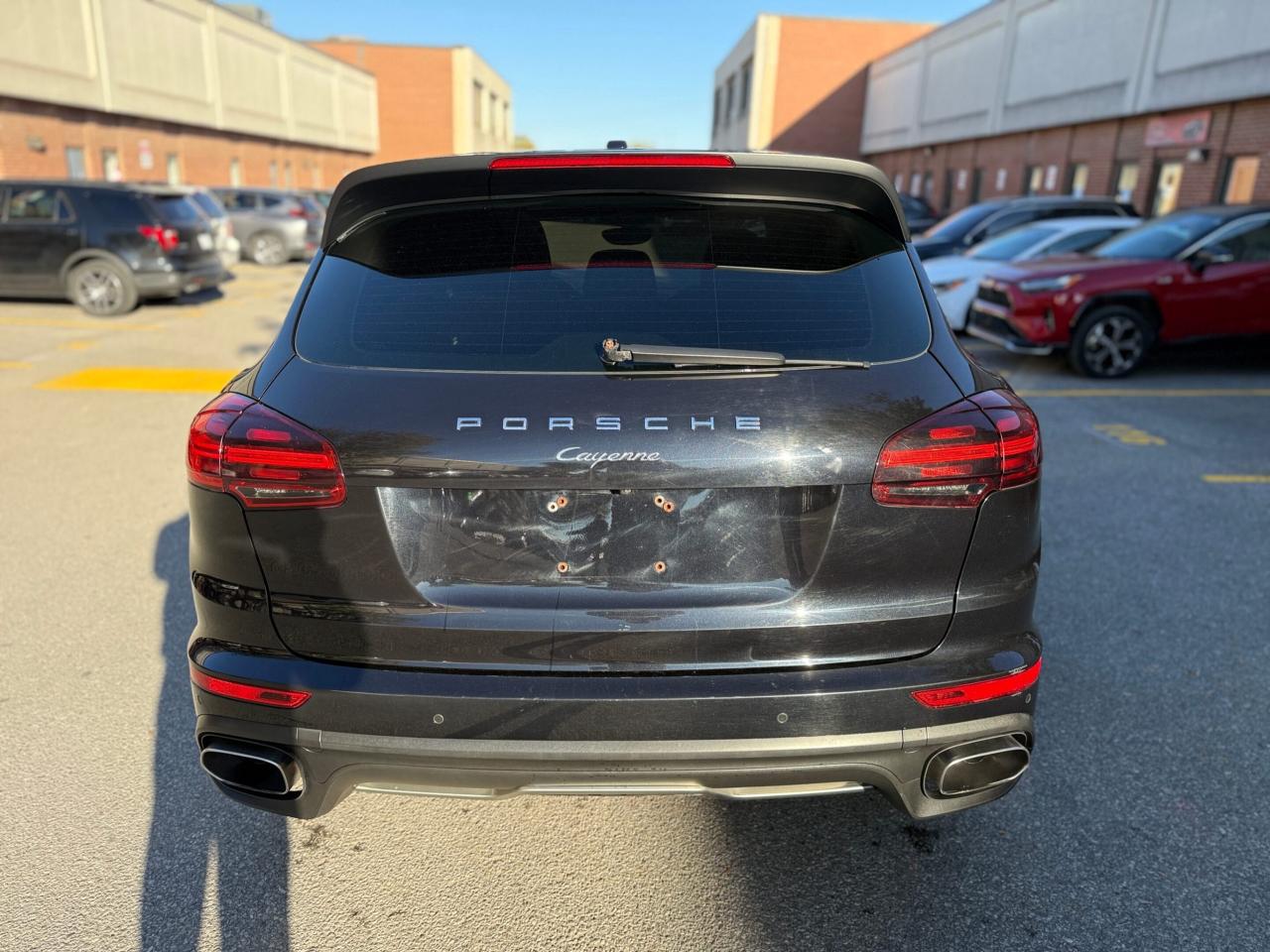 2016 Porsche Cayenne PREMIUM PLUS PACKAGE, AWD 4dr Photo