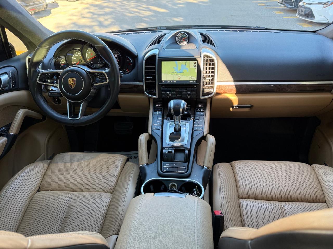 2016 Porsche Cayenne PREMIUM PLUS PACKAGE, AWD 4dr Photo