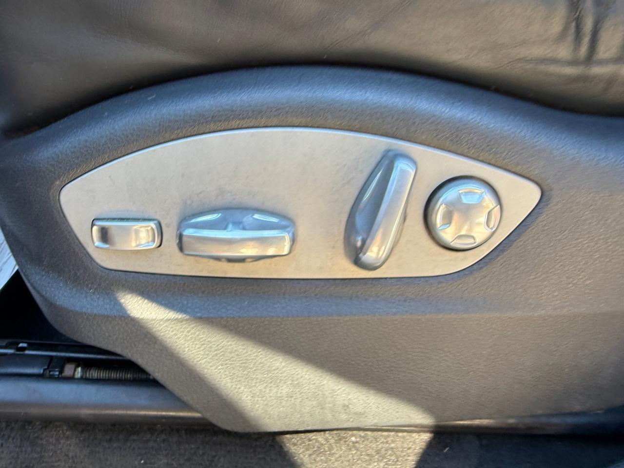 2016 Porsche Cayenne PREMIUM PLUS PACKAGE, AWD 4dr Photo