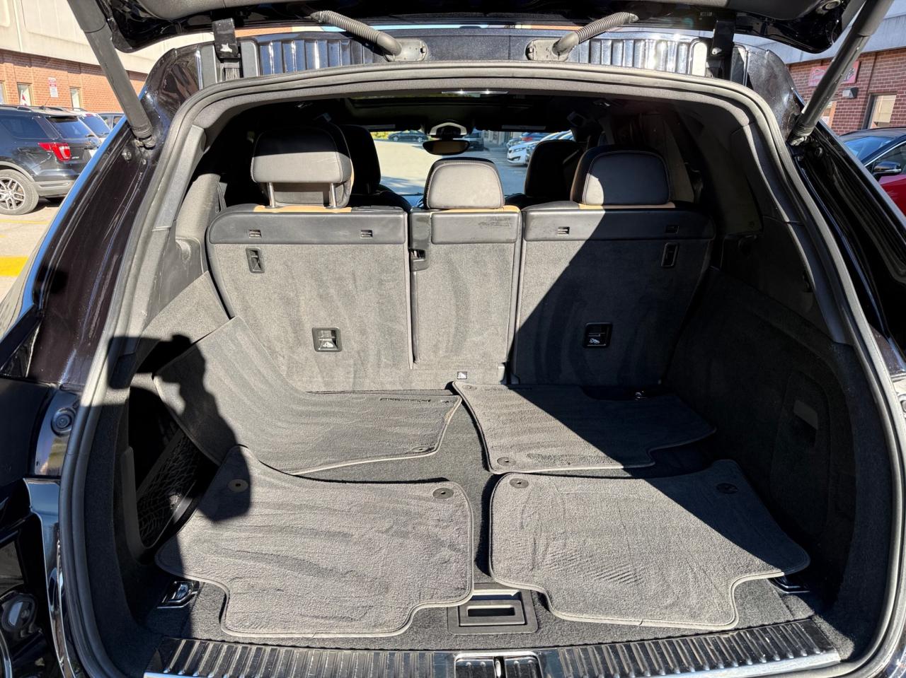 2016 Porsche Cayenne PREMIUM PLUS PACKAGE, AWD 4dr Photo