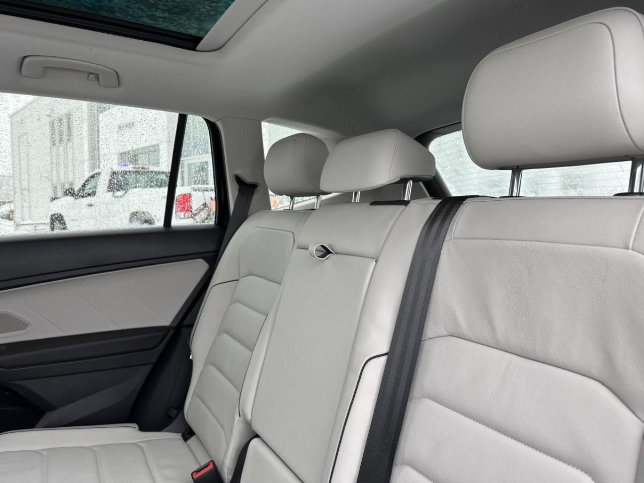 2021 Volkswagen Tiguan HIGHLINE 4MOTION AWD - LOADED Photo