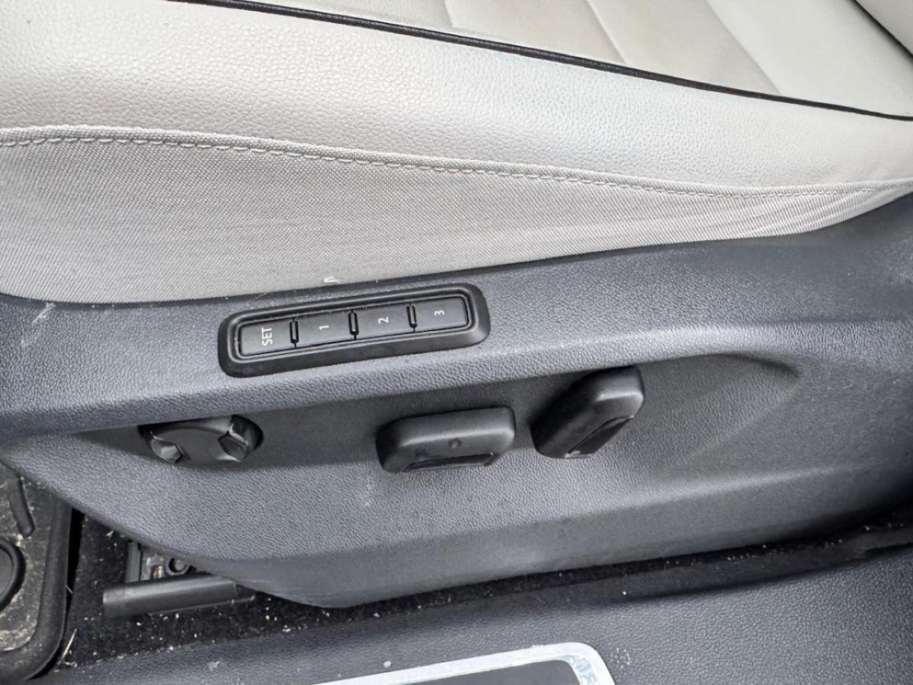 2021 Volkswagen Tiguan HIGHLINE 4MOTION AWD - LOADED Photo