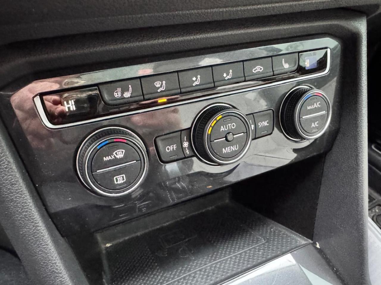 2021 Volkswagen Tiguan HIGHLINE 4MOTION AWD - LOADED Photo