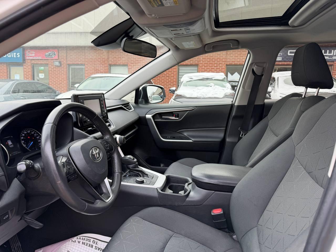 2021 Toyota RAV4 Hybrid XLE AWD Photo