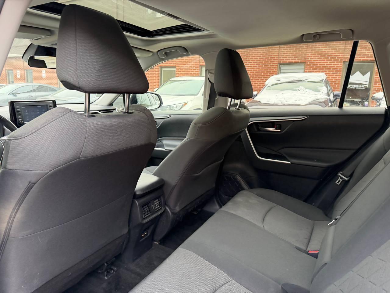 2021 Toyota RAV4 Hybrid XLE AWD Photo