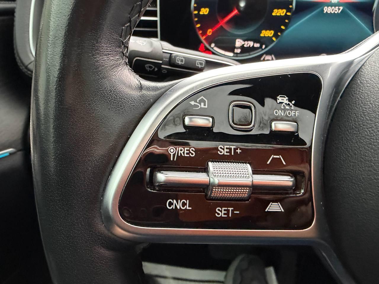 2022 Mercedes-Benz GLE-Class GLE 450 4MATIC SUV, TECH PKG, INTELLIGENT DRIVE PK Photo