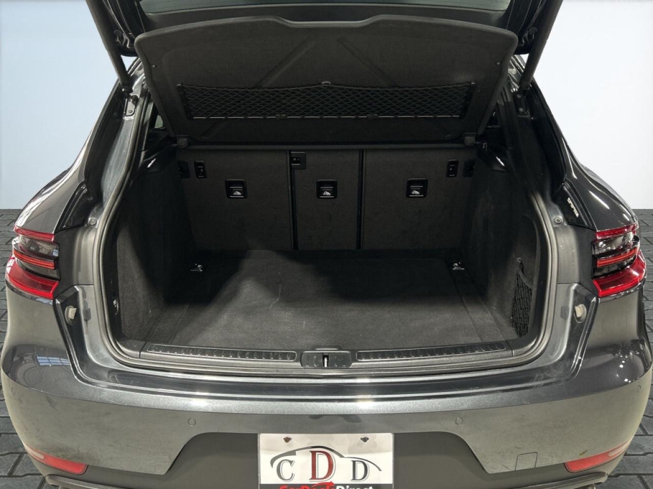 2018 Porsche Macan S /AWD/Leather/NAVI/Sunroof/Android Car Play/ Clea Photo