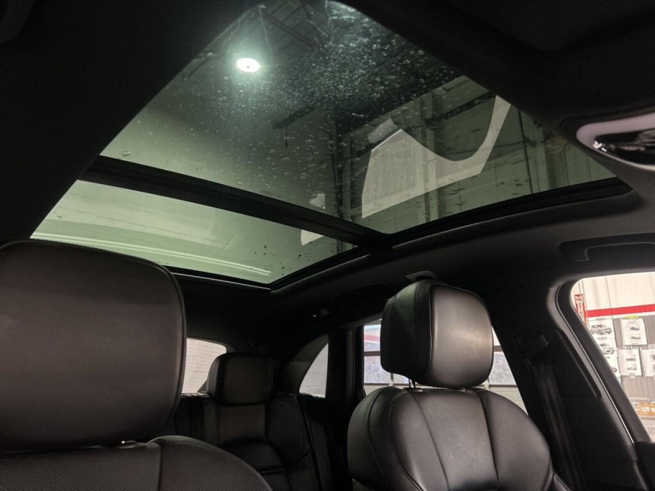 2018 Porsche Macan S /AWD/Leather/NAVI/Sunroof/Android Car Play/ Clea Photo