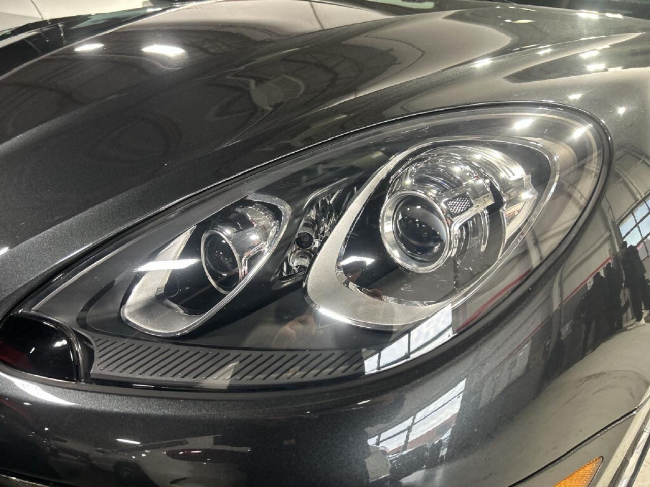 2018 Porsche Macan S /AWD/Leather/NAVI/Sunroof/Android Car Play/ Clea Photo