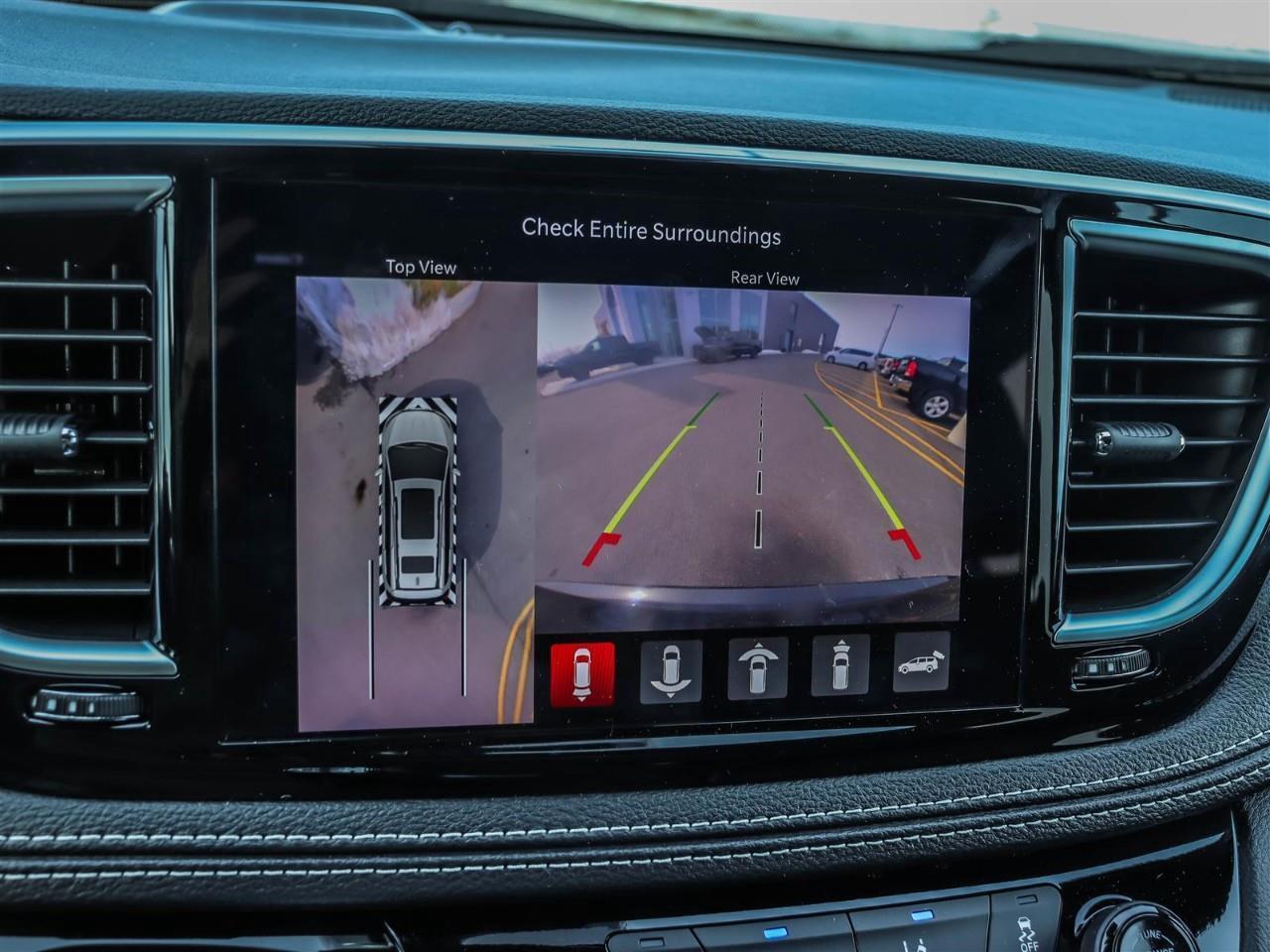 2024 Chrysler Pacifica Hybrid Select Incl. Panoramic Sunroof + Leather Seats Photo