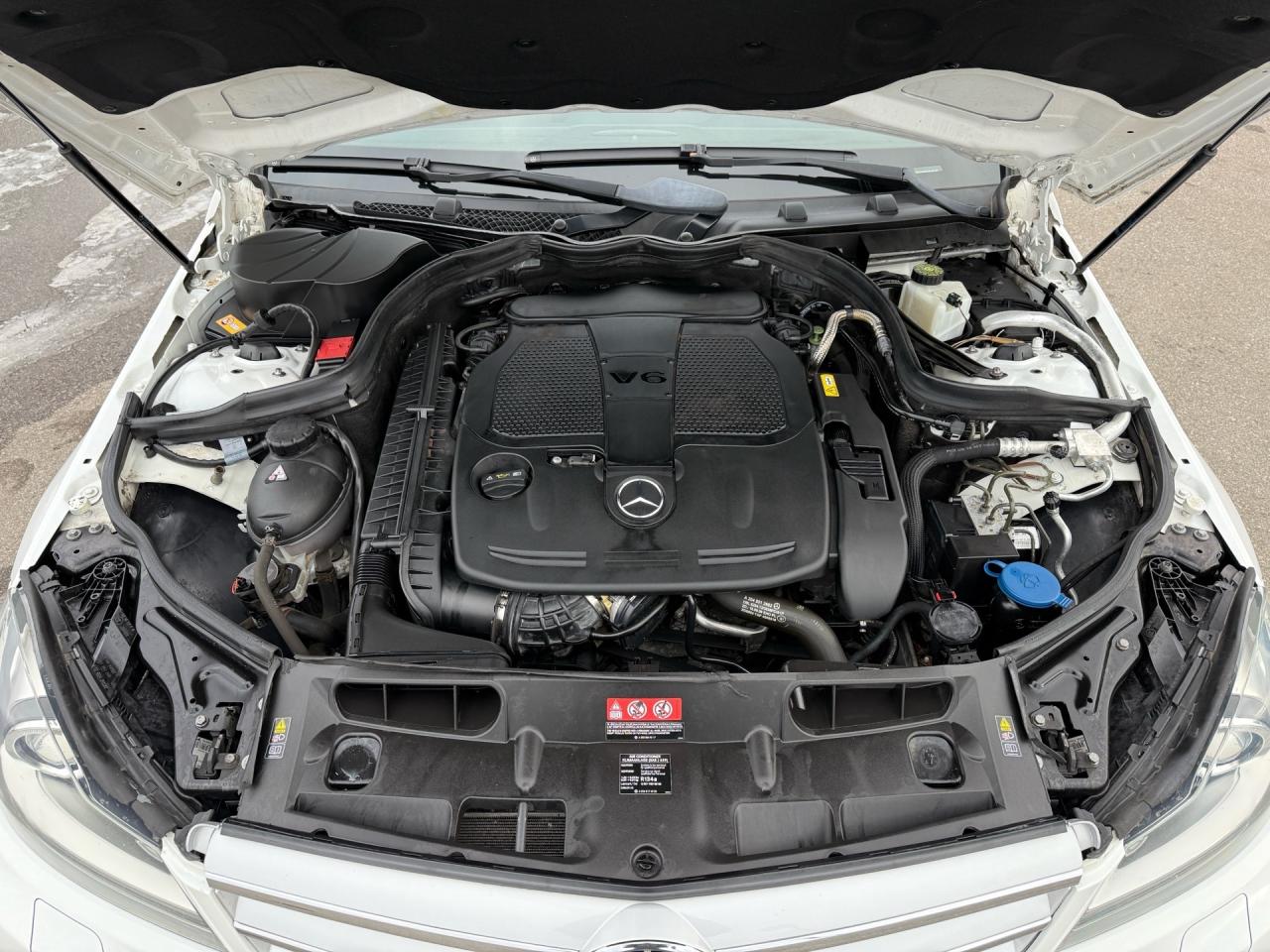 2013 Mercedes-Benz C-Class C 350 4MATIC AMG Sport  ACCIDENT FREE 1-OWNER 2 SE Photo