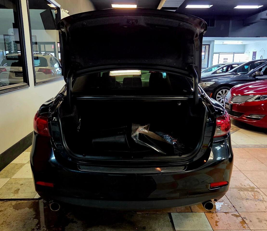 2016 Mazda MAZDA6 4dr Sdn 2.5L Man GT Clean CarFax/Manual/Leather Lo Photo