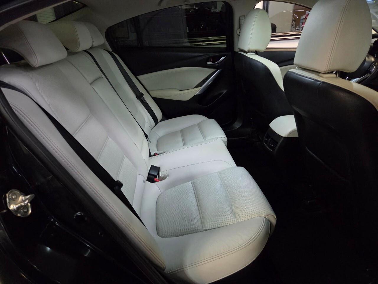 2016 Mazda MAZDA6 4dr Sdn 2.5L Man GT Clean CarFax/Manual/Leather Lo Photo