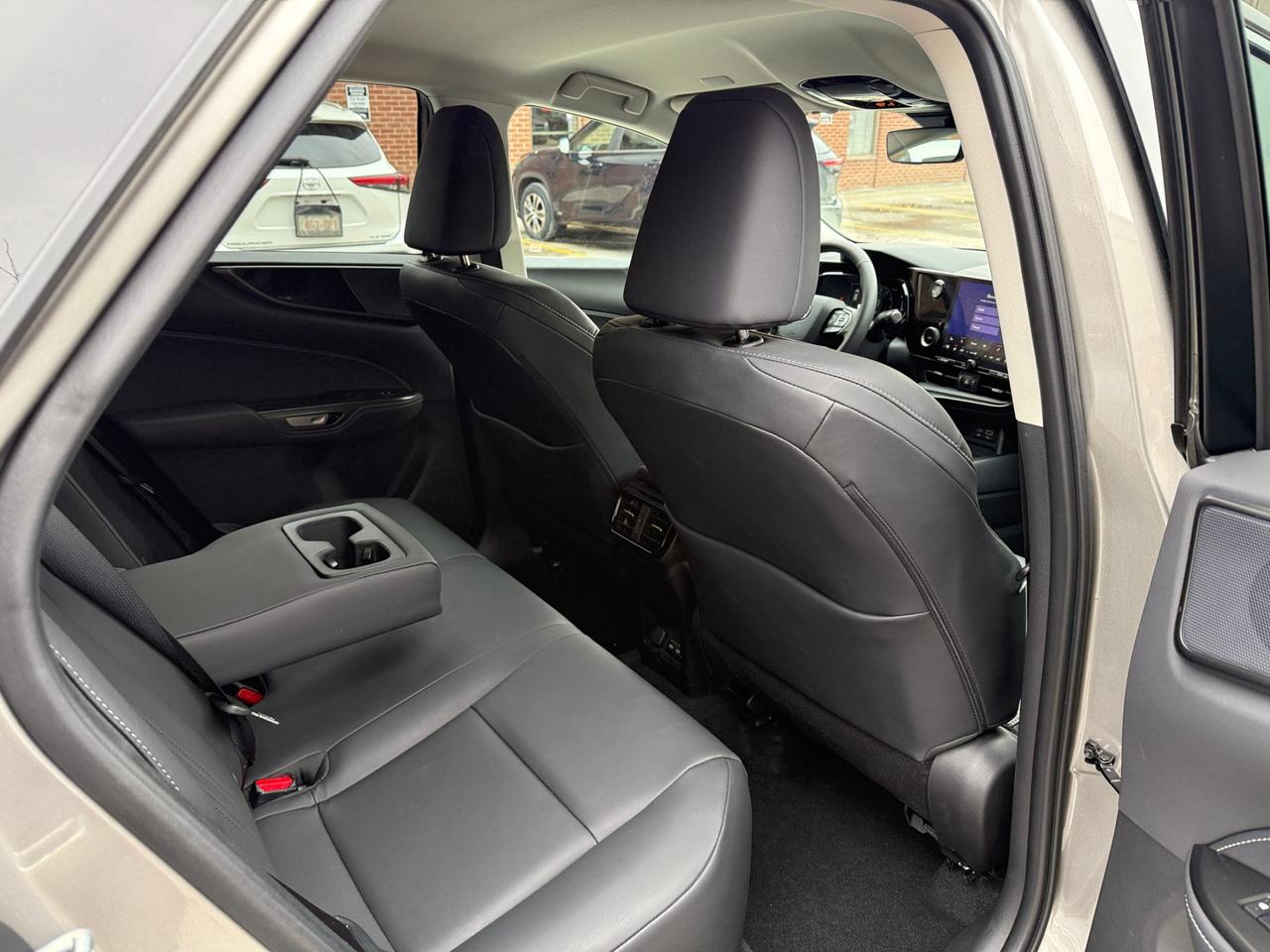 2025 Lexus NX NX 250 AWD, ONE OWNER, BALANCE OF MANUFACTURE WARR Photo