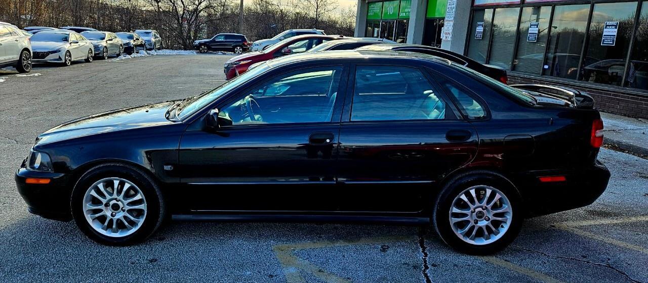 2004 Volvo S40 A 4dr Sdn Low KMs/Leather/Heated Seats Photo