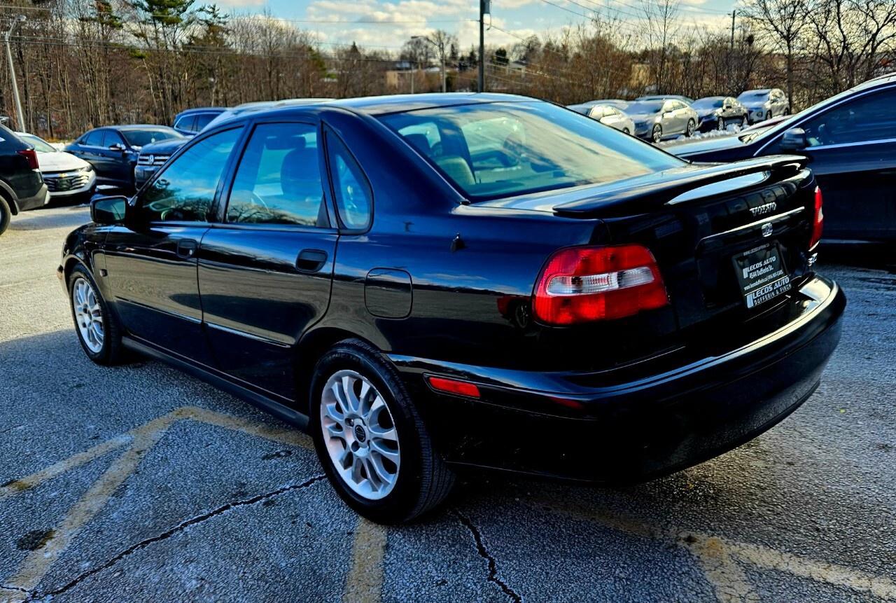 2004 Volvo S40 A 4dr Sdn Low KMs/Leather/Heated Seats Photo