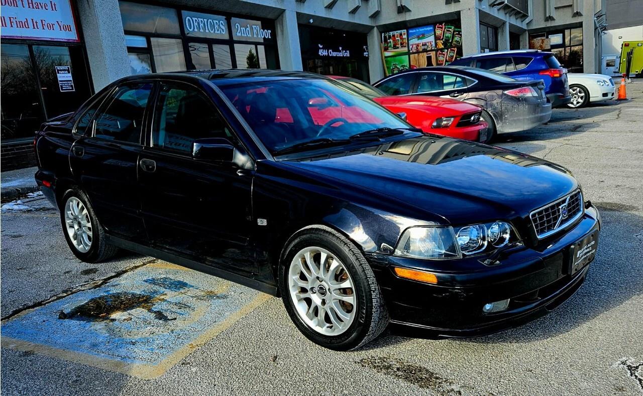 2004 Volvo S40 A 4dr Sdn Low KMs/Leather/Heated Seats Photo