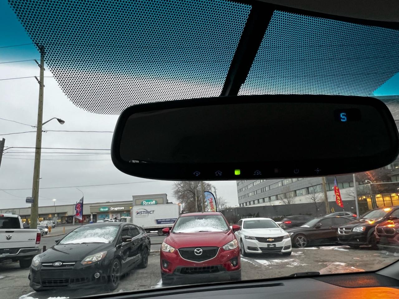 2017 Toyota Sienna 5dr LE 7-Pass AWD Photo