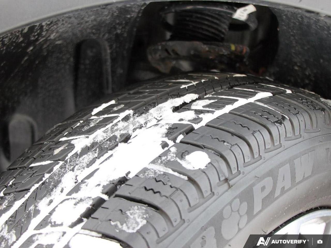 2018 Volkswagen Tiguan ComfortlineCERTIFIED AS-TRADED, NAVIGATION, HTD SE Photo