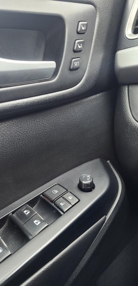 2017 Toyota Highlander LIMITED AWD V6 3.5L, NO ACCIDENTS Photo