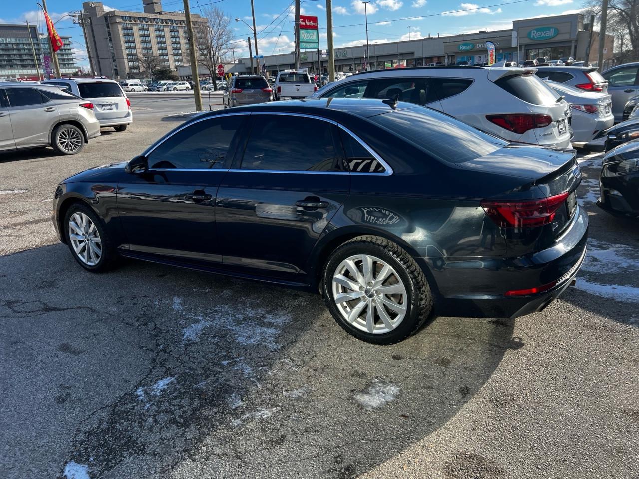 2018 Audi A4 2.0 TFSI quattro Komfort S tronic Photo