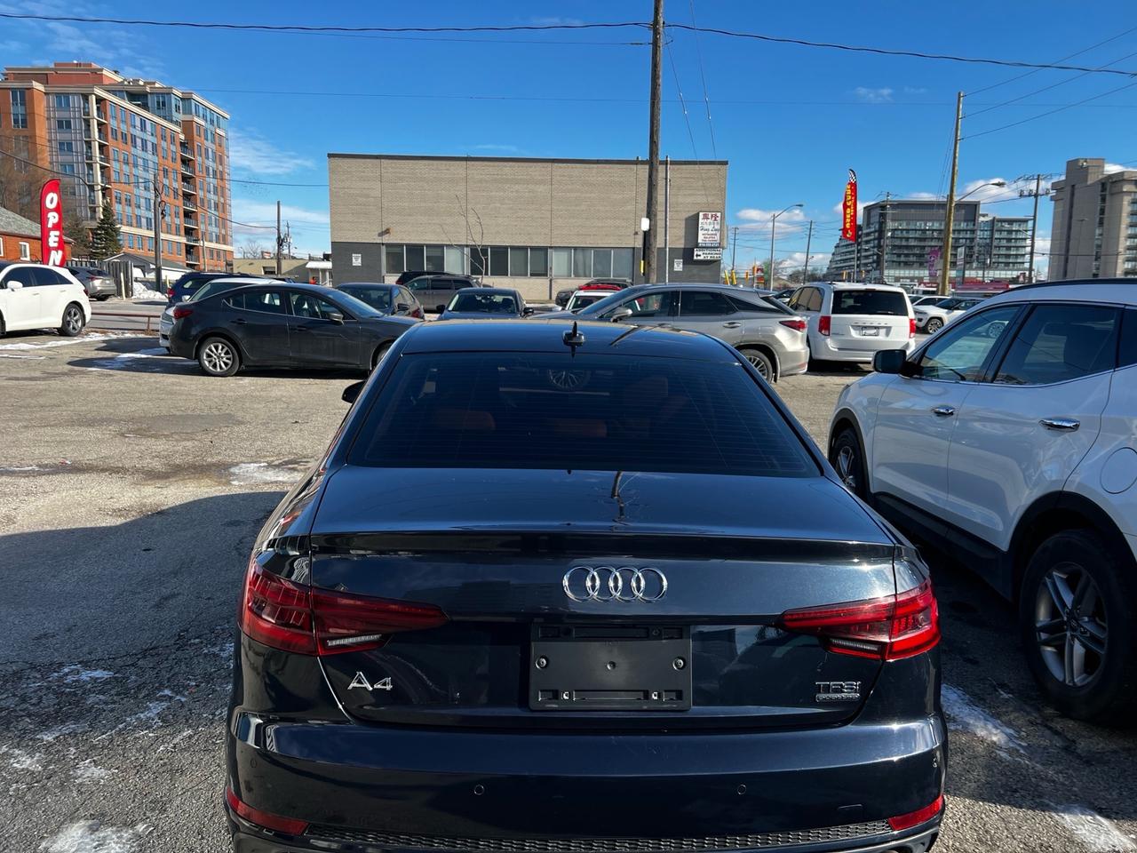 2018 Audi A4 2.0 TFSI quattro Komfort S tronic Photo