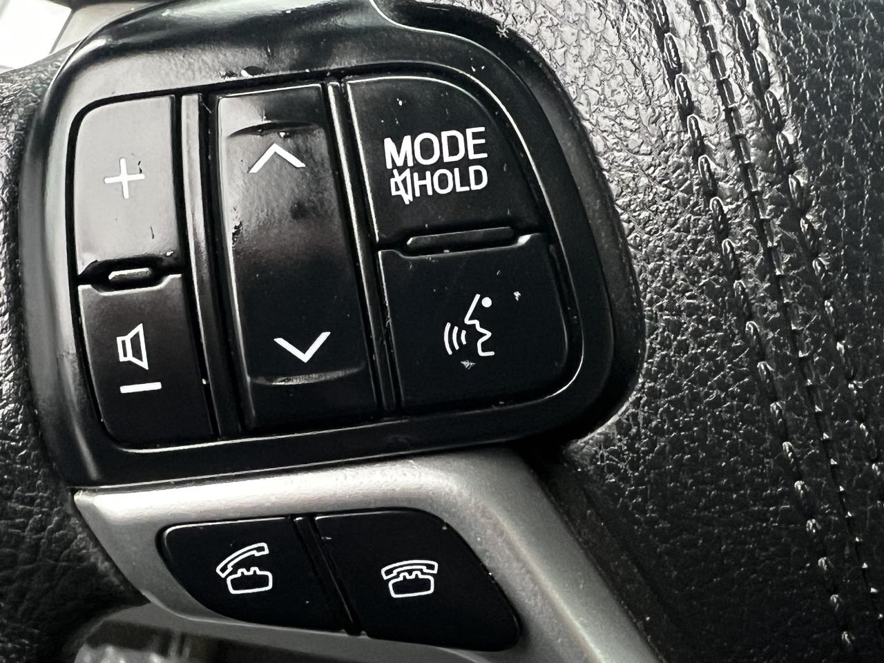 2017 Toyota Sienna 5DR 7-PASS FWD Photo