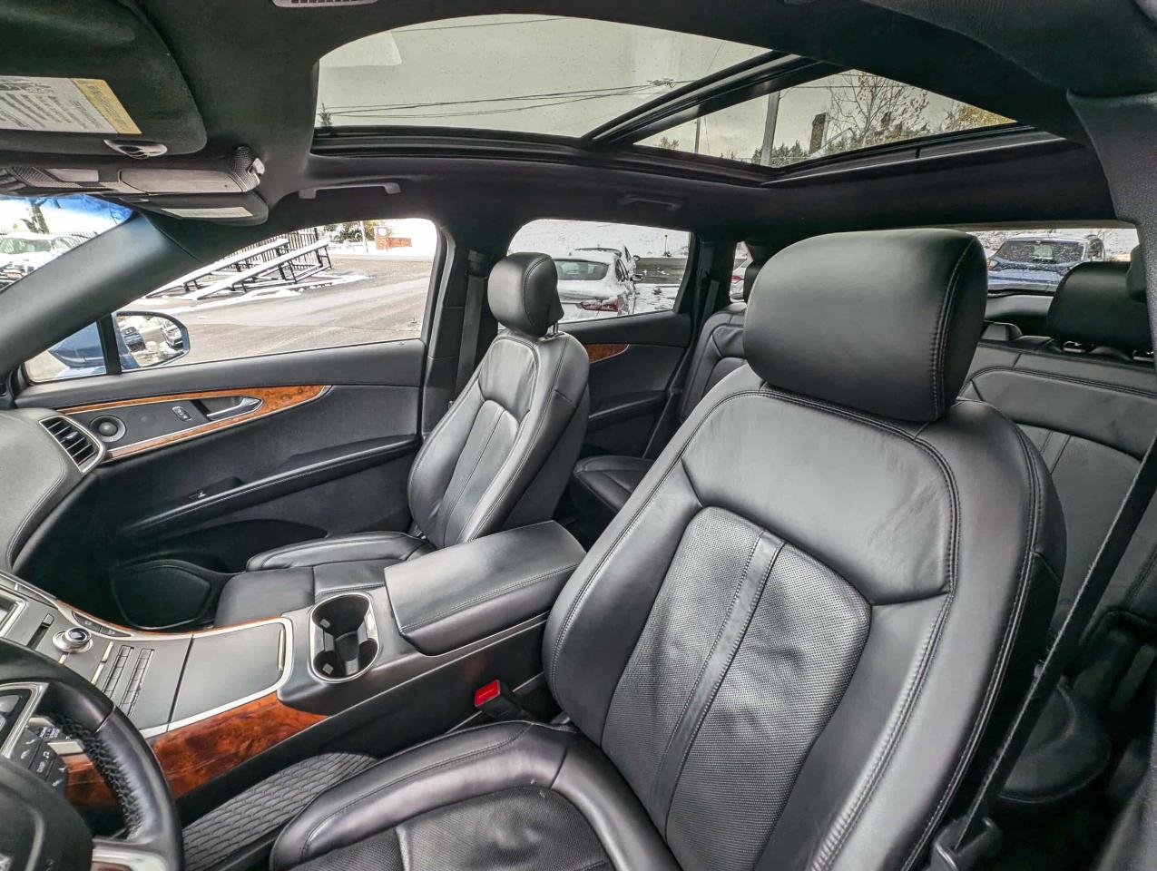 2019 Lincoln Nautilus Reserve-CLEAN CARFAX, RMT Start, Sunroof, AWD, NAV Photo