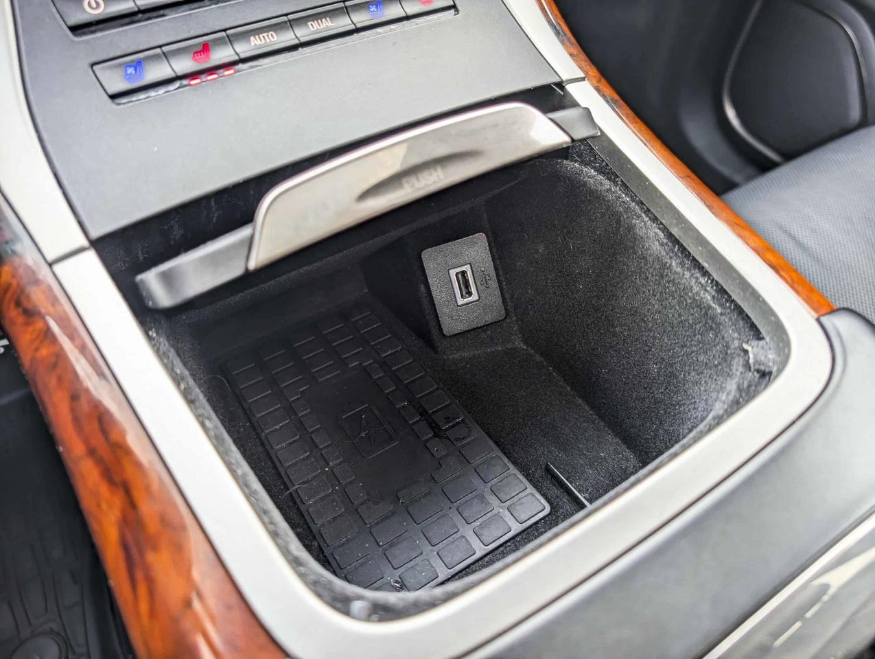 2019 Lincoln Nautilus Reserve-CLEAN CARFAX, RMT Start, Sunroof, AWD, NAV Photo