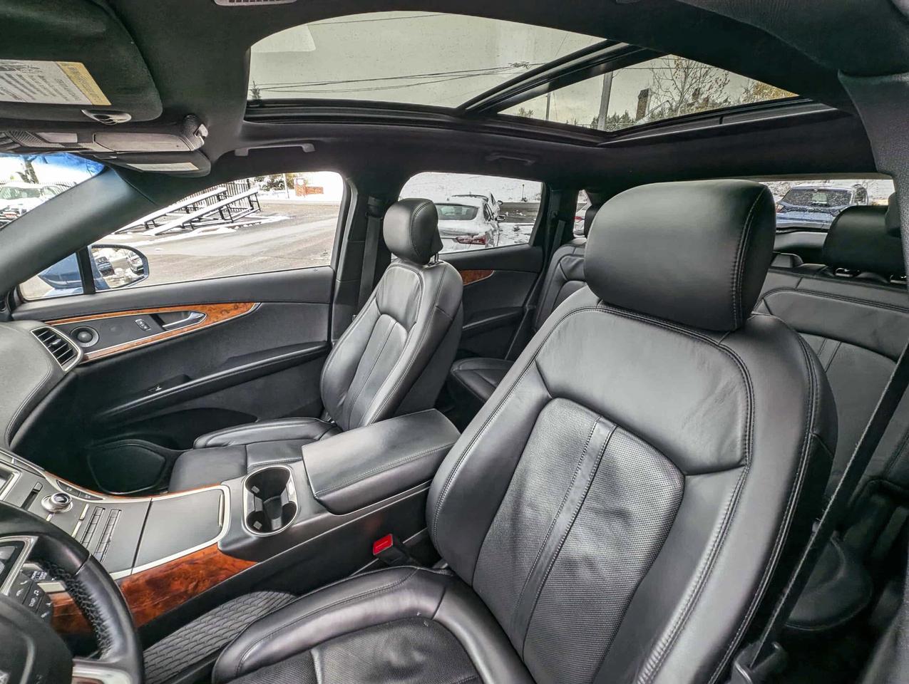 2019 Lincoln Nautilus Reserve-CLEAN CARFAX, RMT Start, Sunroof, AWD, NAV Photo