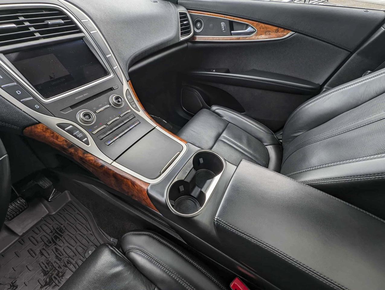 2019 Lincoln Nautilus Reserve-CLEAN CARFAX, RMT Start, Sunroof, AWD, NAV Photo