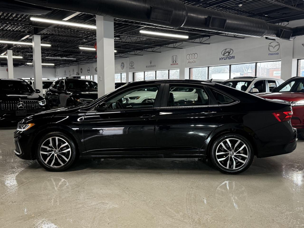 2025 Volkswagen Jetta No Accident l Comfortline l VW Warranty + Photo2