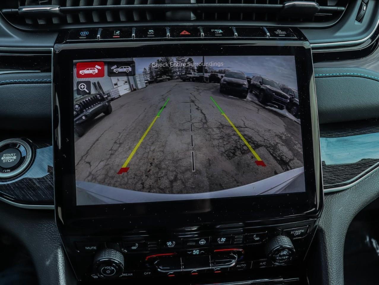 2023 Jeep Grand Cherokee 4xe Trailhawk Incl. Heated Steering Wheel & Heated/Coo Photo