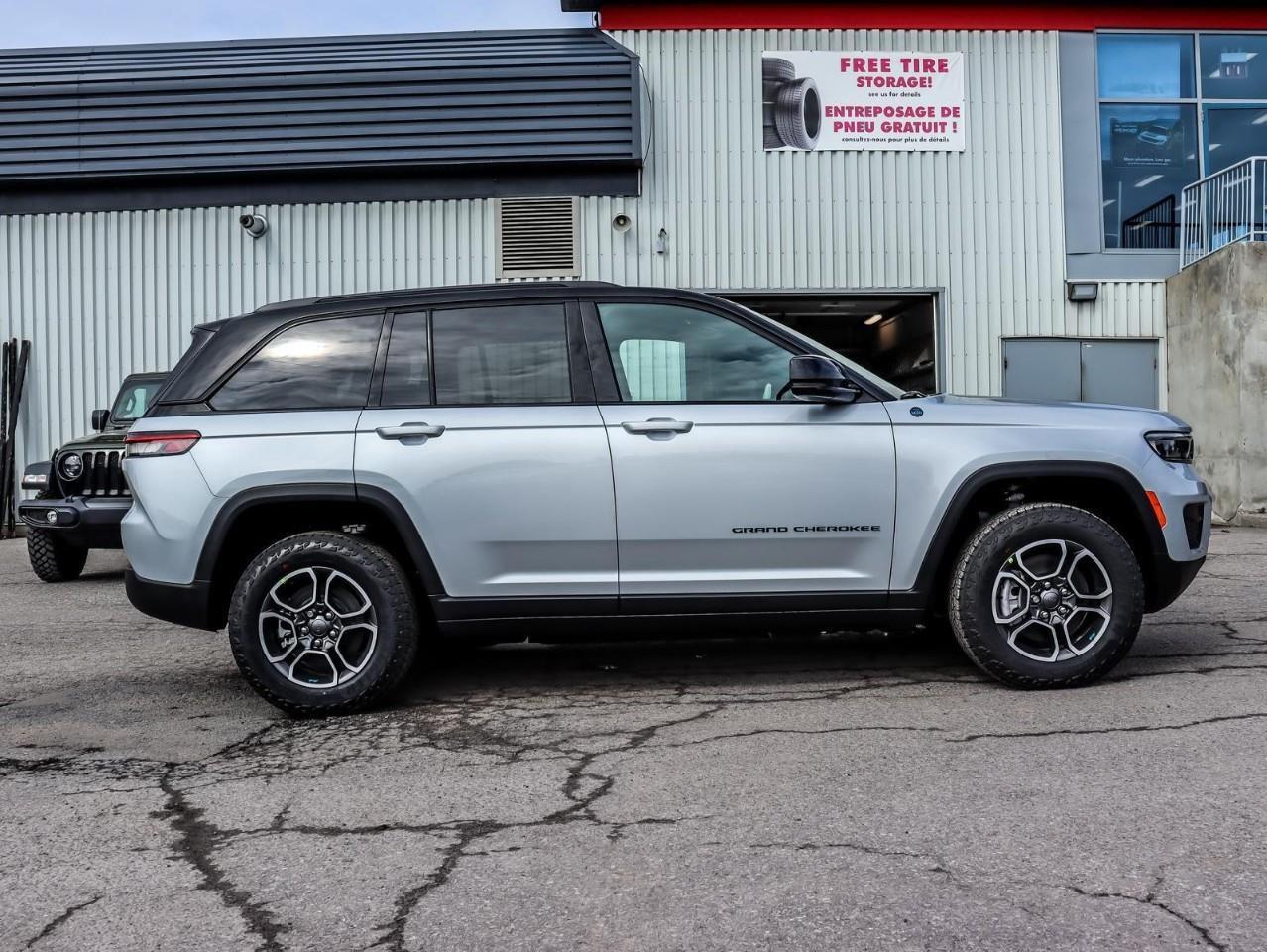 2023 Jeep Grand Cherokee 4xe Trailhawk Incl. Heated Steering Wheel & Heated/Coo Photo