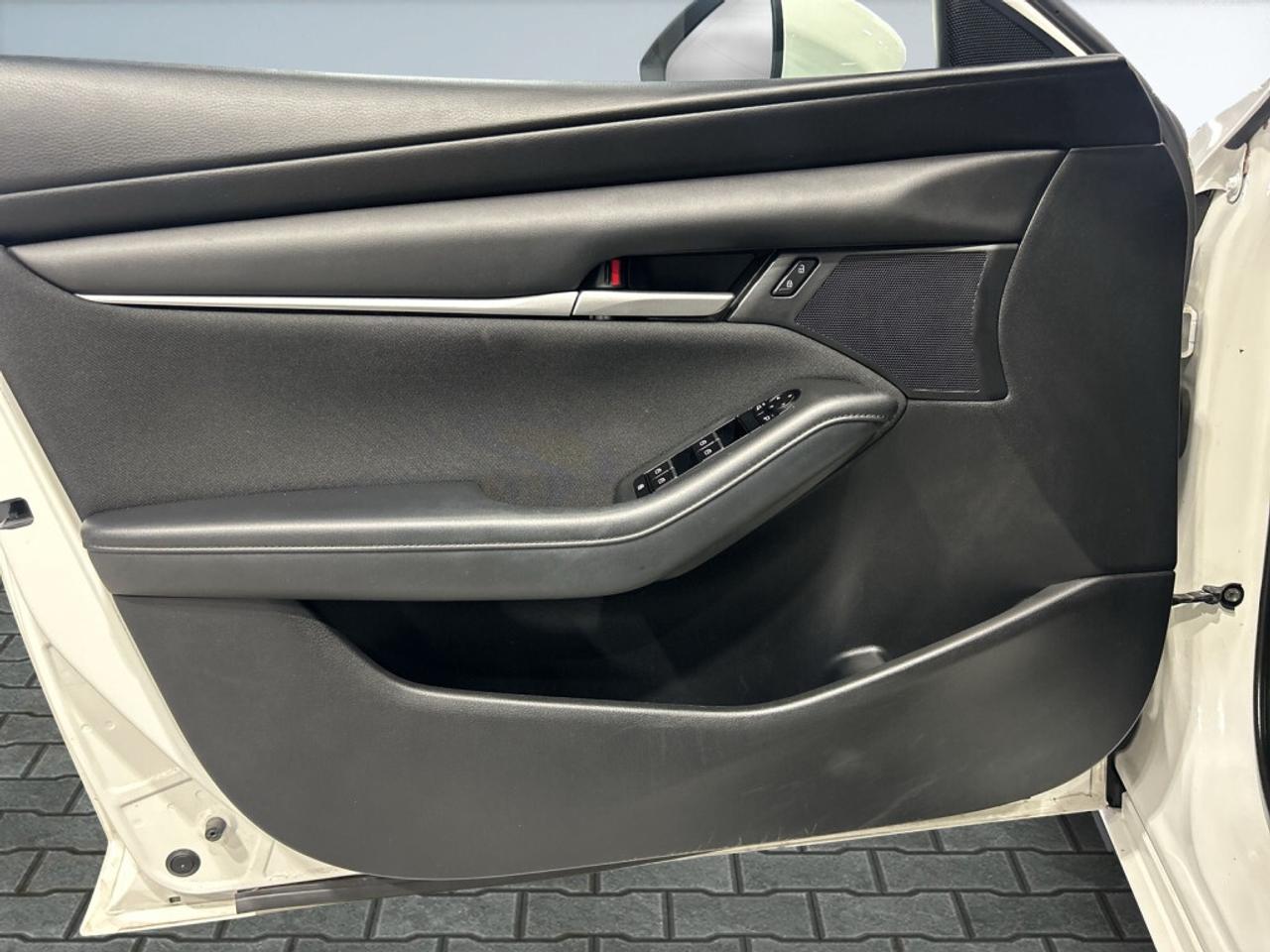 2021 Mazda Mazda3 Sport GS / Extra Clean Condition / Low KM / NAV / Heated Photo