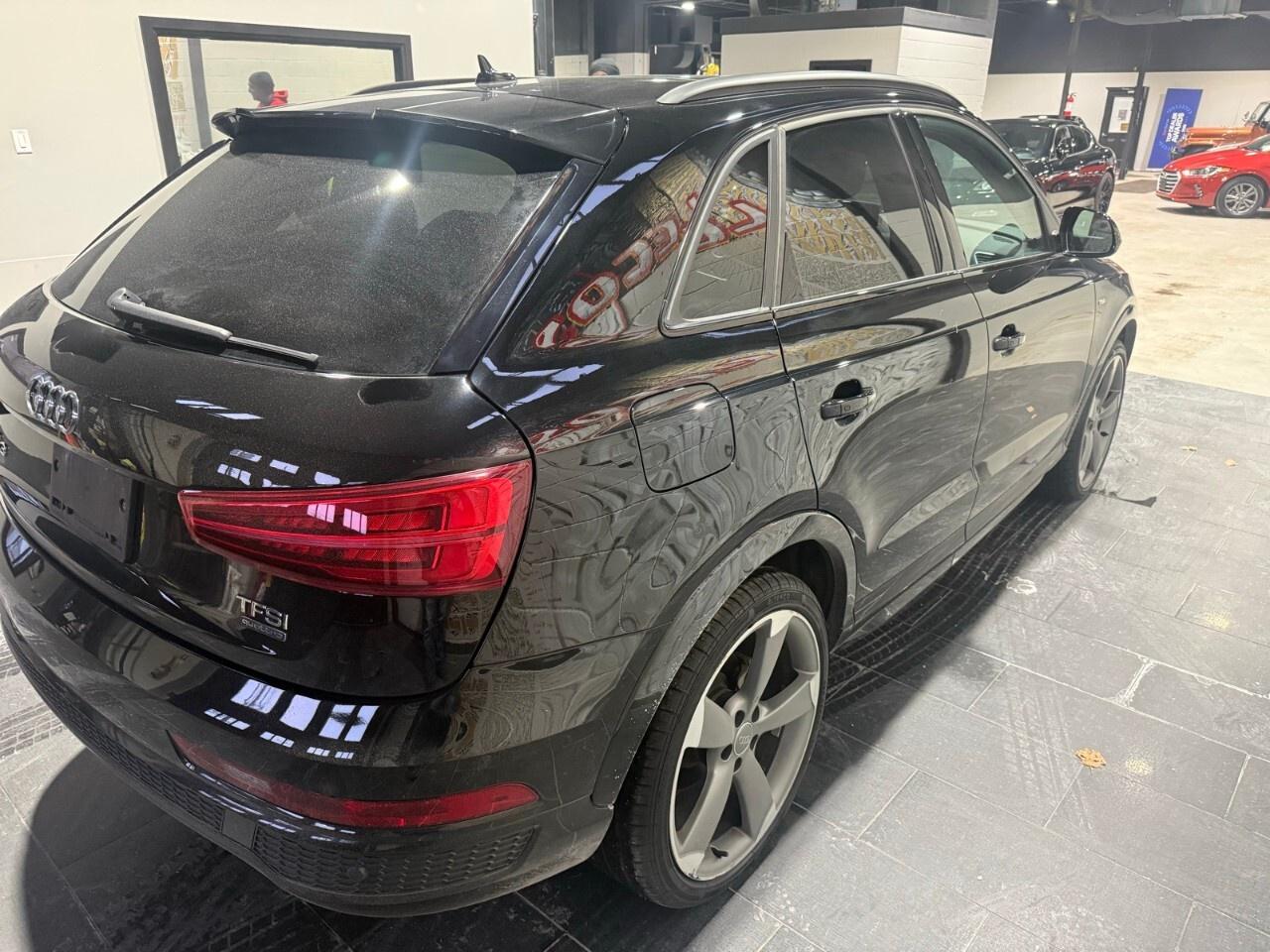 2018 Audi Q3 2.0 TFSI quattro Technik Tiptronic 2018 Audi Q3 te Photo