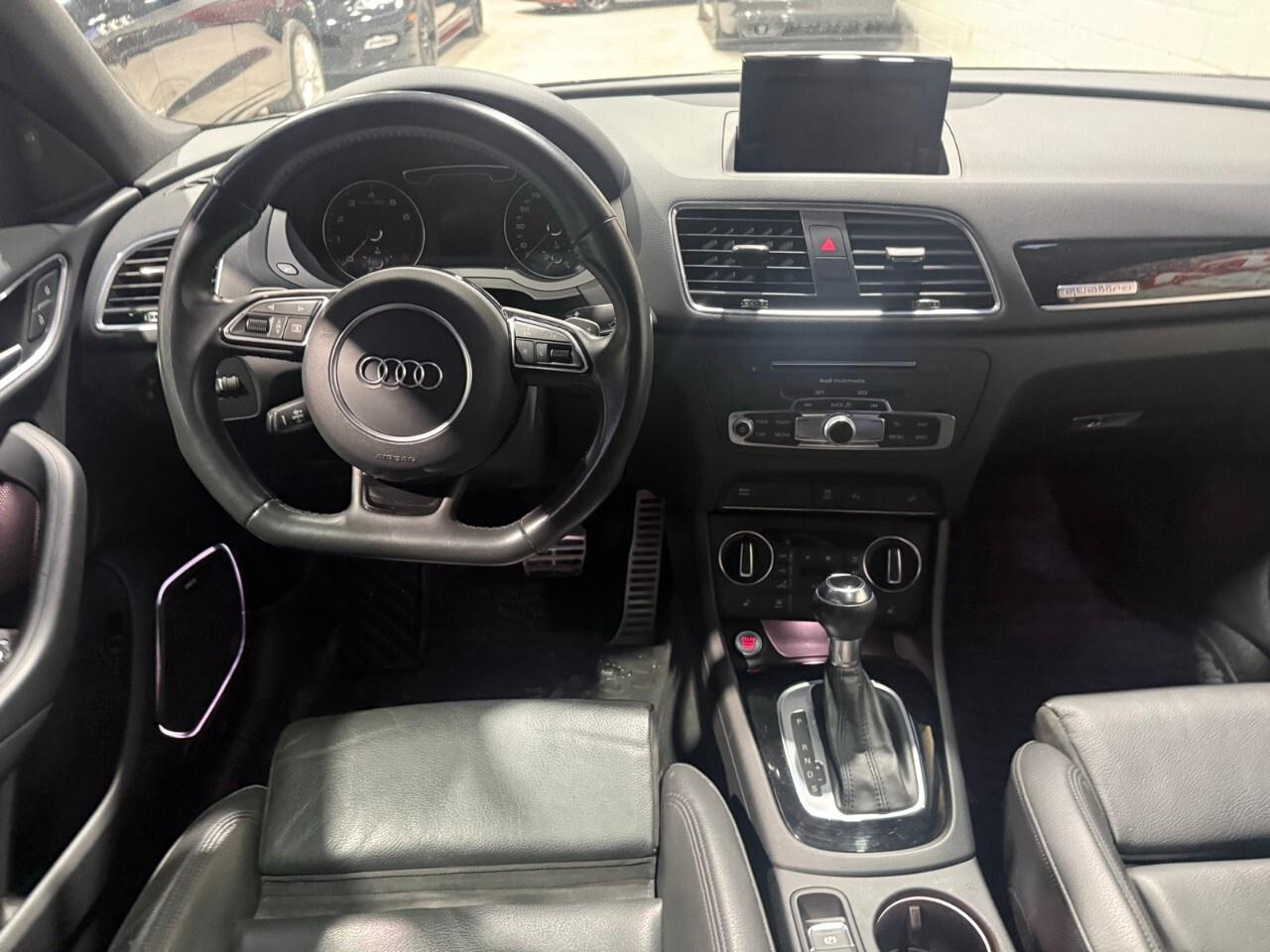 2018 Audi Q3 2.0 TFSI quattro Technik Tiptronic 2018 Audi Q3 te Photo