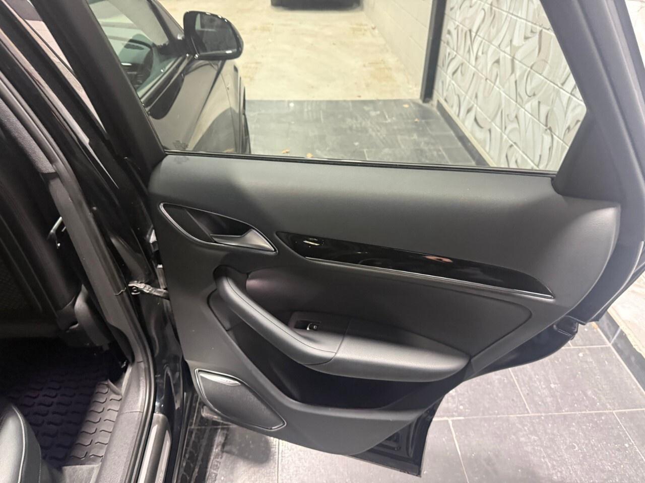 2018 Audi Q3 2.0 TFSI quattro Technik Tiptronic 2018 Audi Q3 te Photo