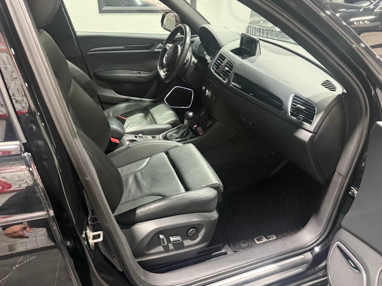 2018 Audi Q3 2.0 TFSI quattro Technik Tiptronic 2018 Audi Q3 te Photo