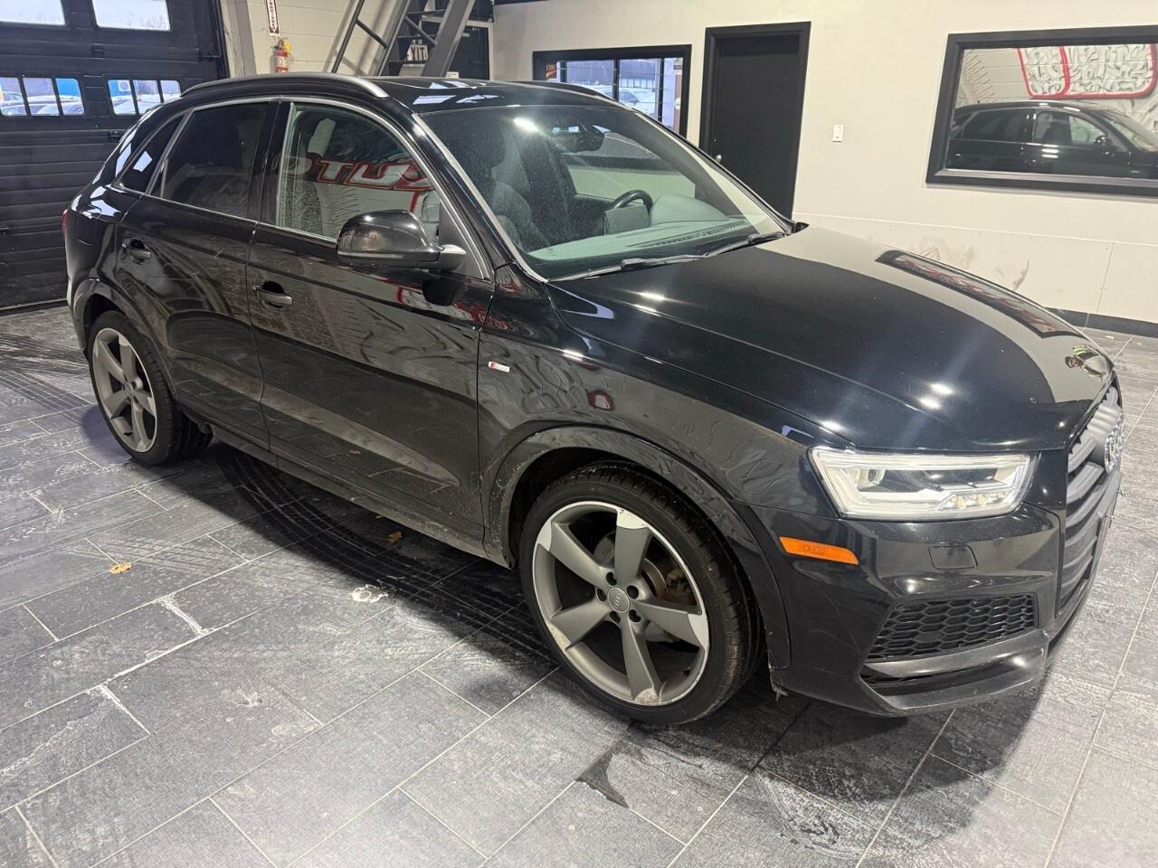 2018 Audi Q3 2.0 TFSI quattro Technik Tiptronic 2018 Audi Q3 te Photo