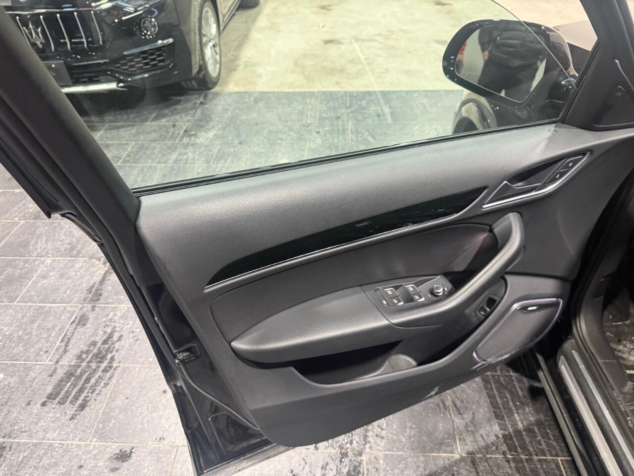 2018 Audi Q3 2.0 TFSI quattro Technik Tiptronic 2018 Audi Q3 te Photo