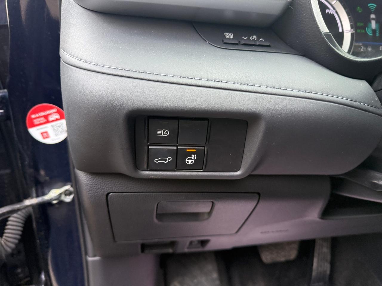 2023 Toyota Highlander Hybrid XLE AWD 8 SEATER, LEATHER, SUNROOF Photo