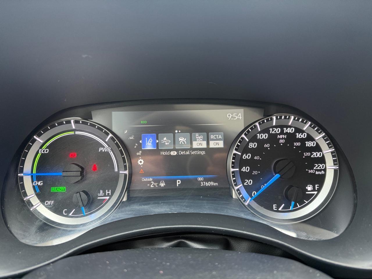 2023 Toyota Highlander Hybrid XLE AWD 8 SEATER, LEATHER, SUNROOF Photo