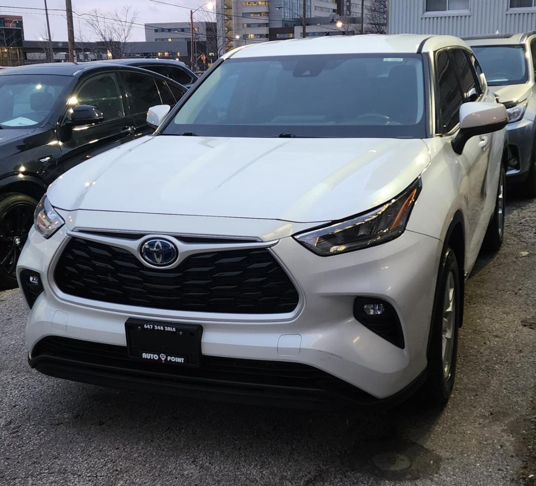 2022 Toyota Highlander Hybrid LE AWD, ONE OWNER Photo