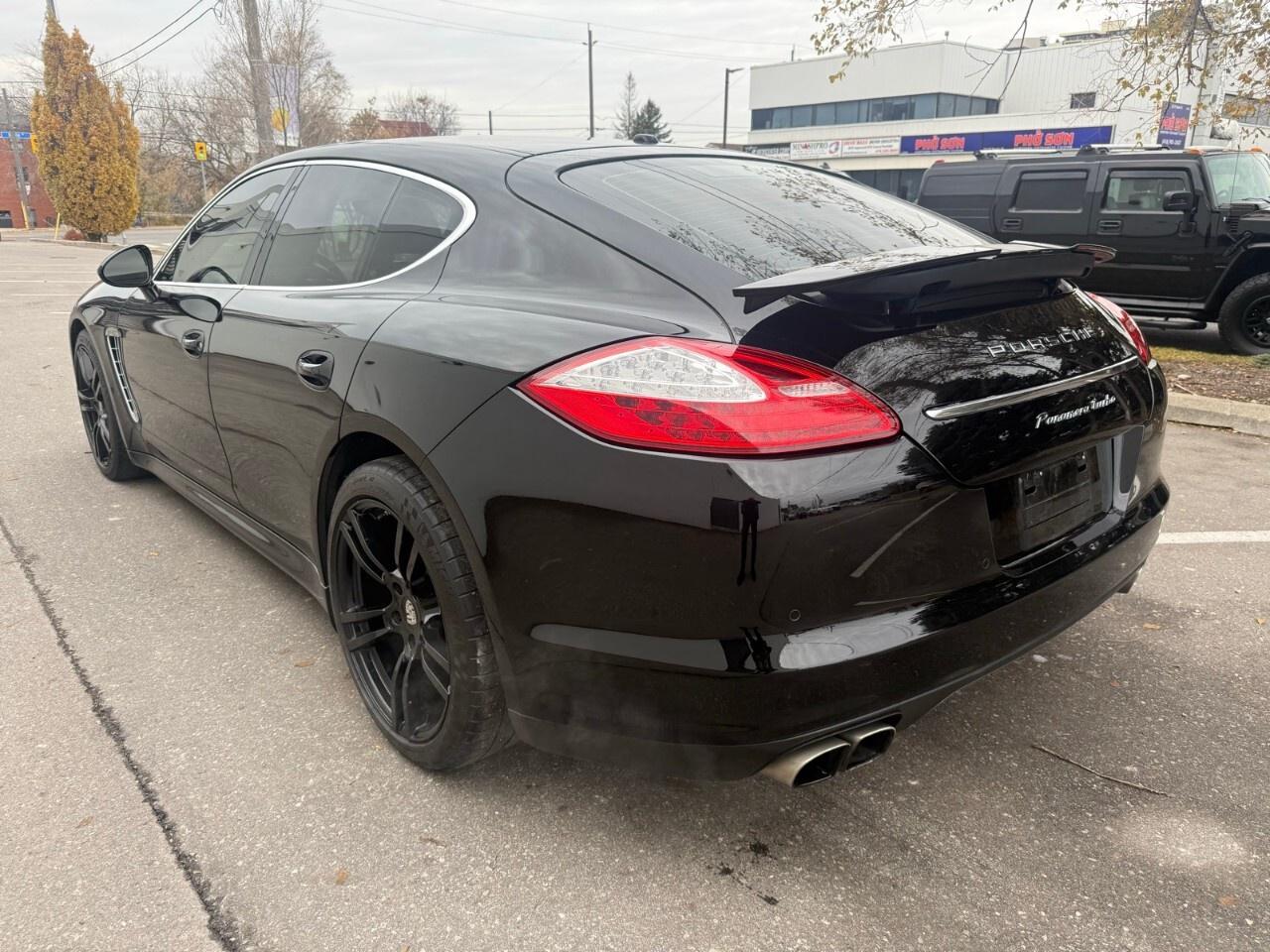 2010 Porsche Panamera 4dr HB Turbo 2010 Panamera Turbo extra clean 72,00 Photo