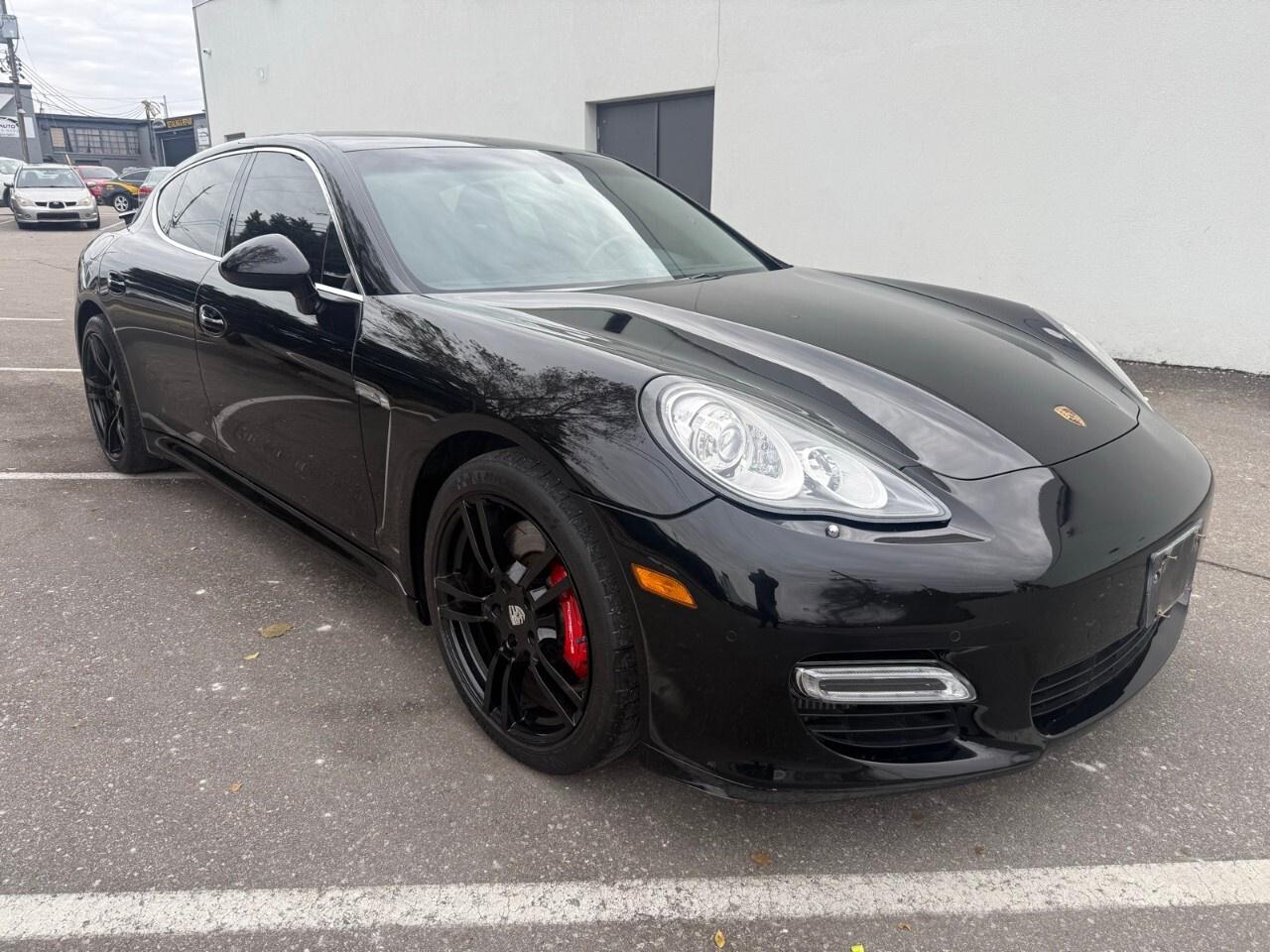 2010 Porsche Panamera 4dr HB Turbo 2010 Panamera Turbo extra clean 72,00 Photo