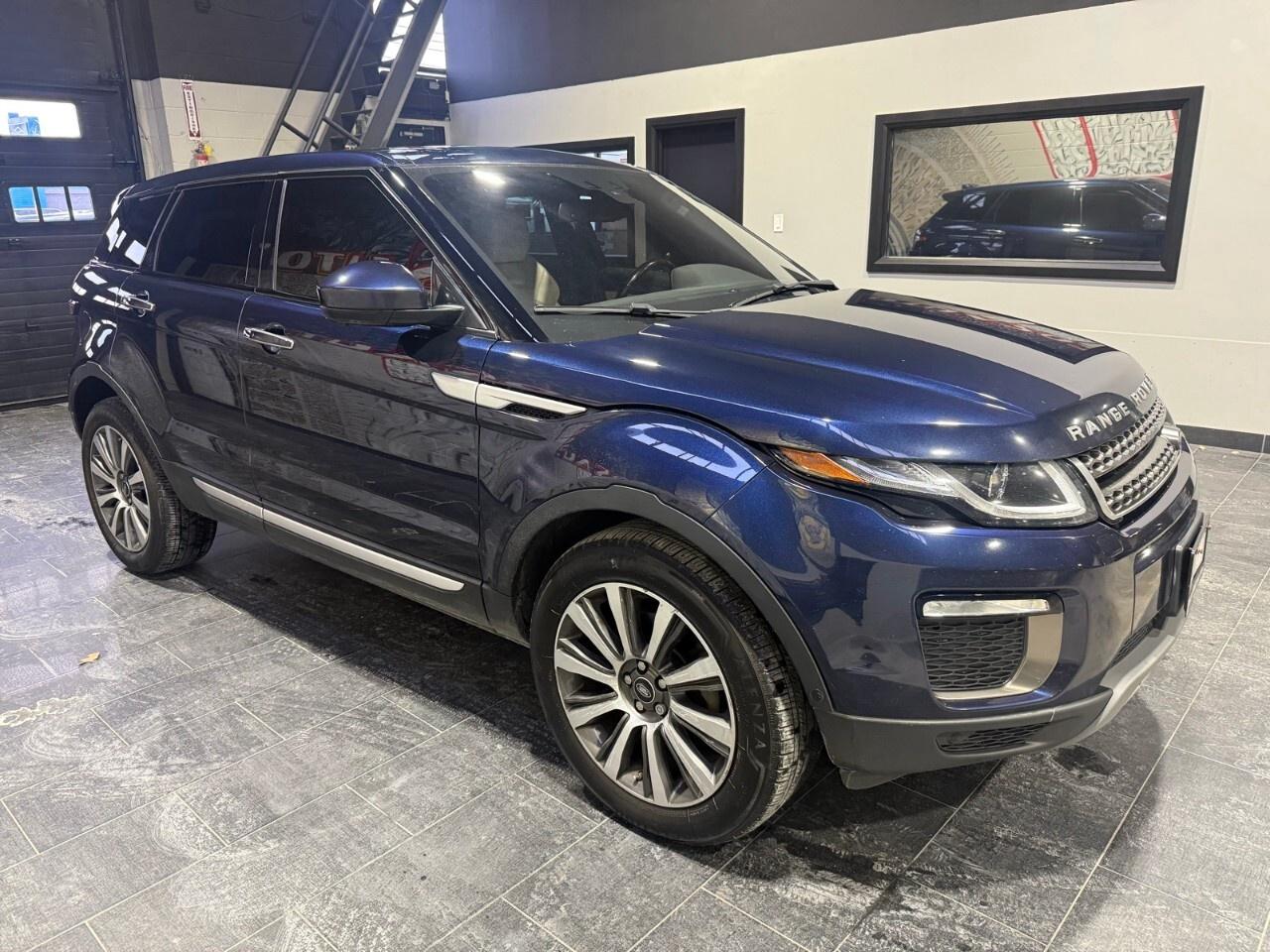 2017 Land Rover Range Rover Evoque 5dr HB HSE 2017 Range Rover Evoque HSE Photo0