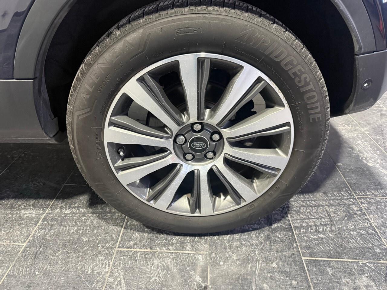 2017 Land Rover Range Rover Evoque 5dr HB HSE 2017 Range Rover Evoque HSE Photo