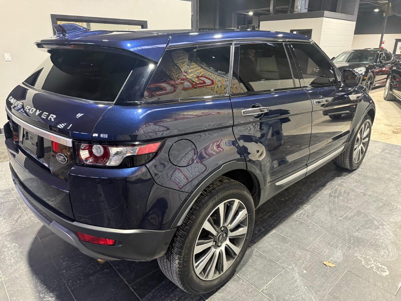 2017 Land Rover Range Rover Evoque 5dr HB HSE 2017 Range Rover Evoque HSE Photo